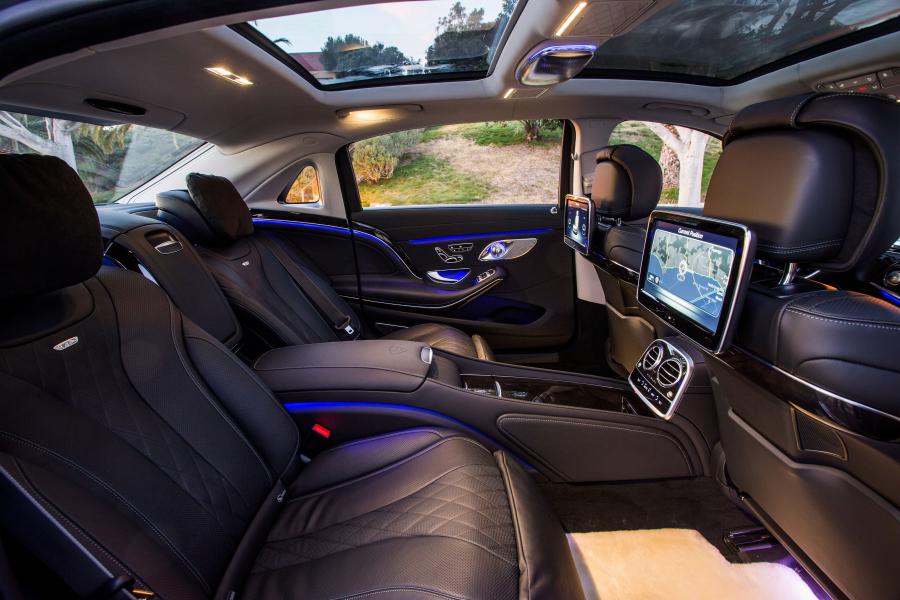 Интерьер Mercedes-Maybach S600 2015 года  (NA) (фото 39 из 53)
